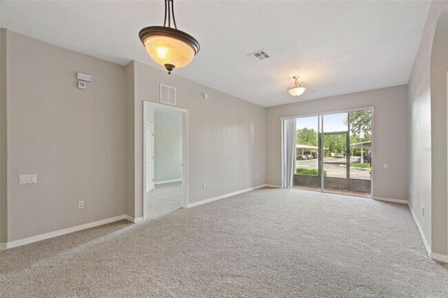 Building Photo - 1351 Venezia Ct