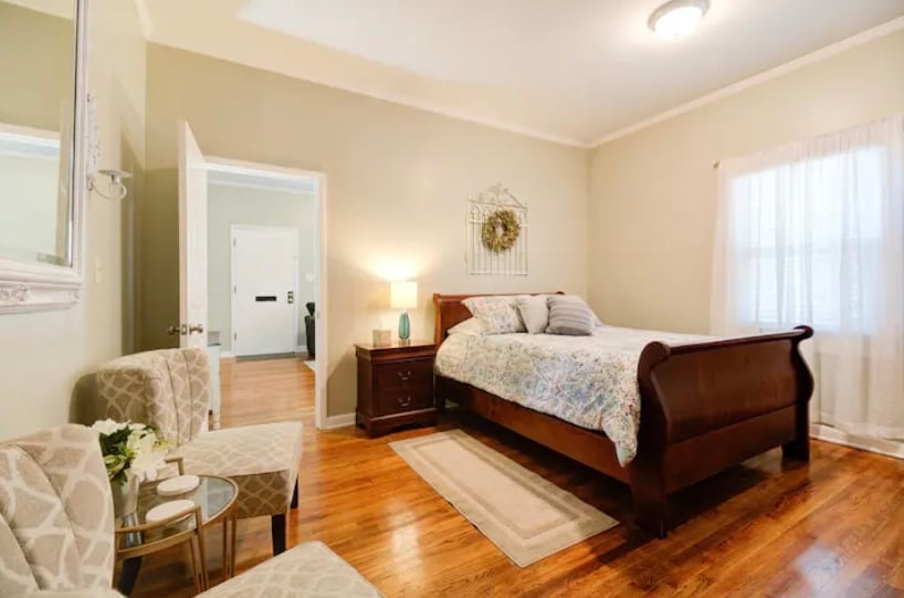 Building Photo - 311 E Strong St