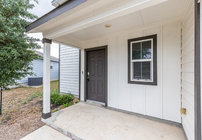 Building Photo - 13111 Winemaker Dr