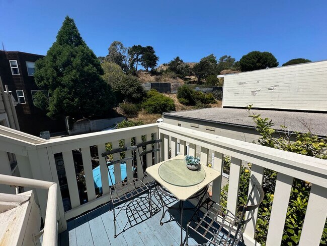 Building Photo - 3782 16th St