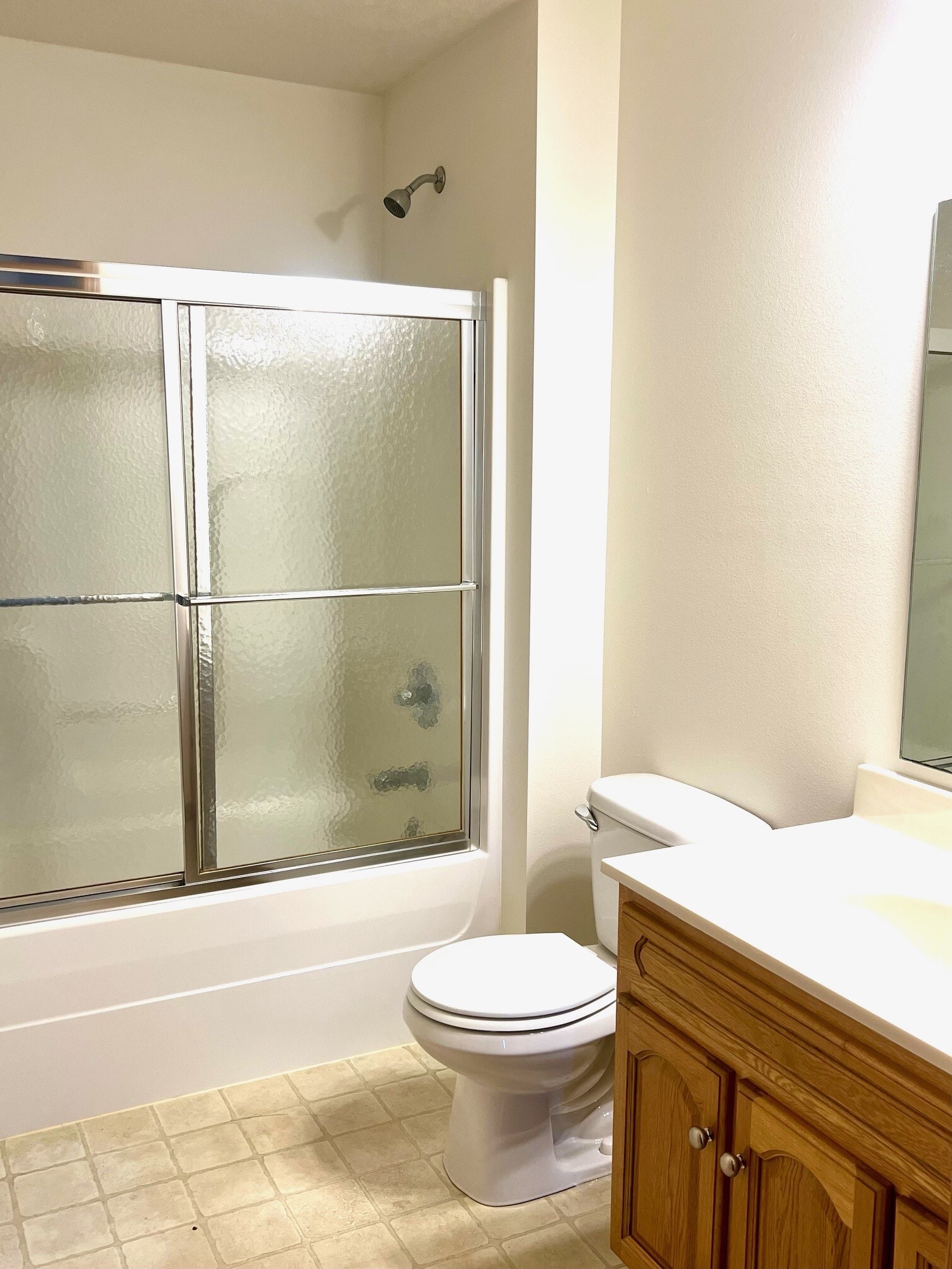 Main Full Bath - 130 Oakridge Ave