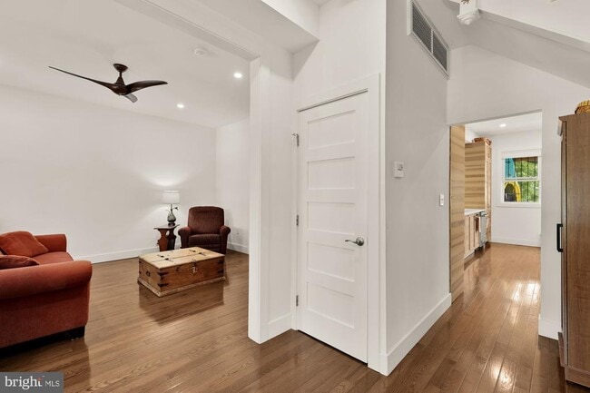 Building Photo - 4012 7th St NW