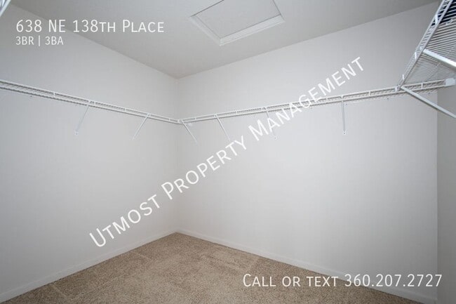 Building Photo - 638 NE 138th Pl