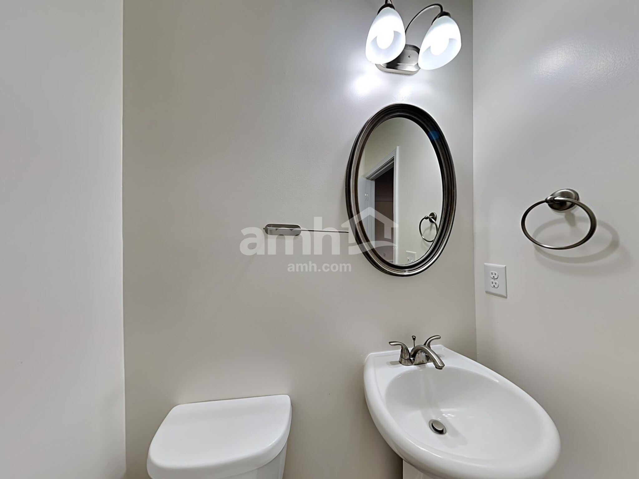 Building Photo - 2615 Beal St