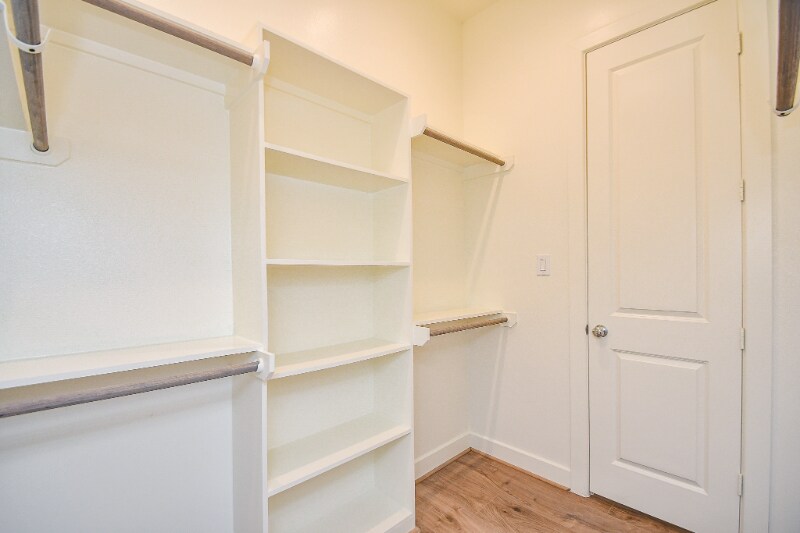 Building Photo - 2307 Warhol Wy