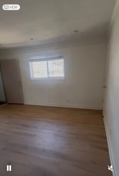 Building Photo - 315 Hilderbrand Dr