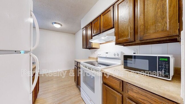 Building Photo - 7373 W Florida Ave