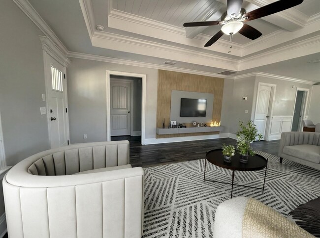 Building Photo - 120 Lance Ln