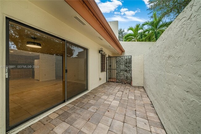 Building Photo - 7827 SW 106th Cir