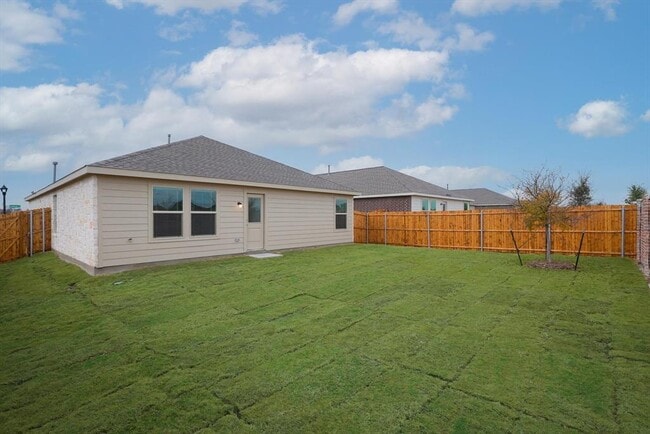 Building Photo - 417 Laurenbrooke Dr