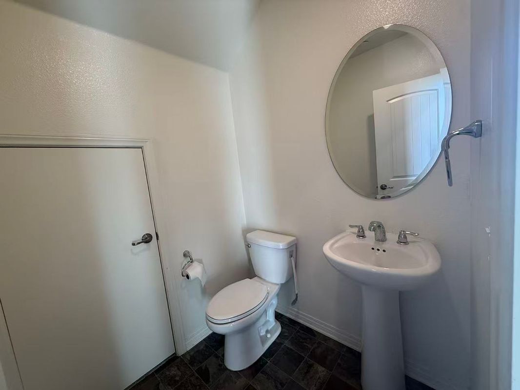 Building Photo - 16725 Stag's Leap Ln