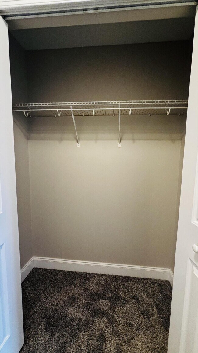 Building Photo - "Spacious 3-Bed, 2-Bath Condo Retreat in Fletcher – 1413 Sq Ft of Comfort. With $250 move in spec...