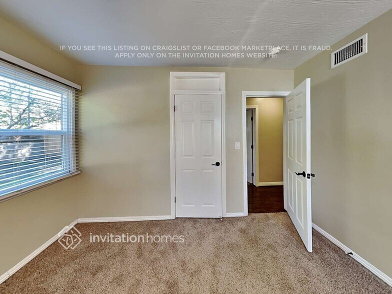 Building Photo - 6828 Nevada Ave