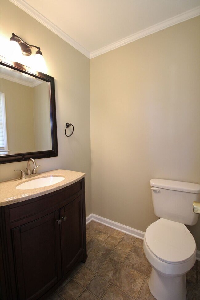 Building Photo - (Coming Soon) Cute 3 bedroom Brick Ranch in Unionville!