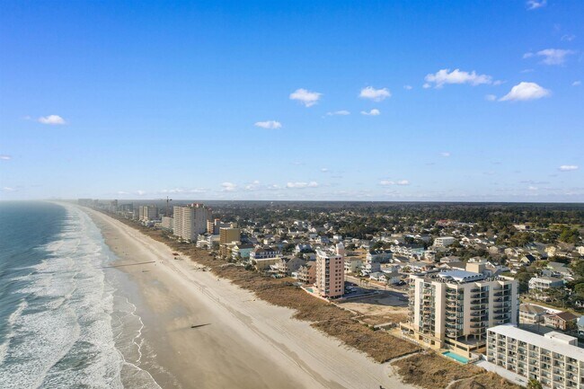 Building Photo - 1425 S Ocean Blvd