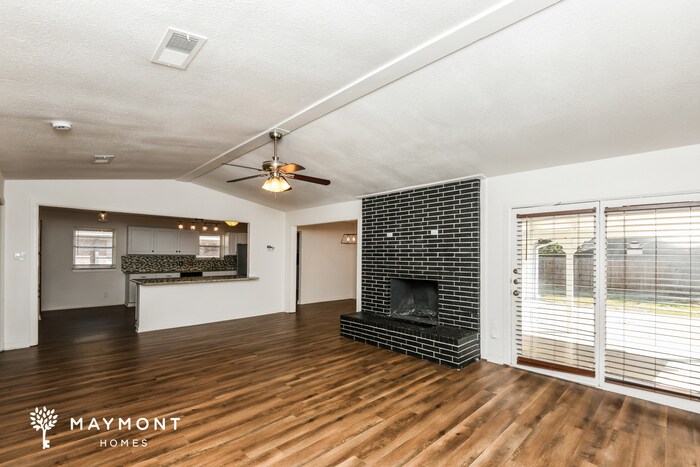 Building Photo - 1017 Locust St