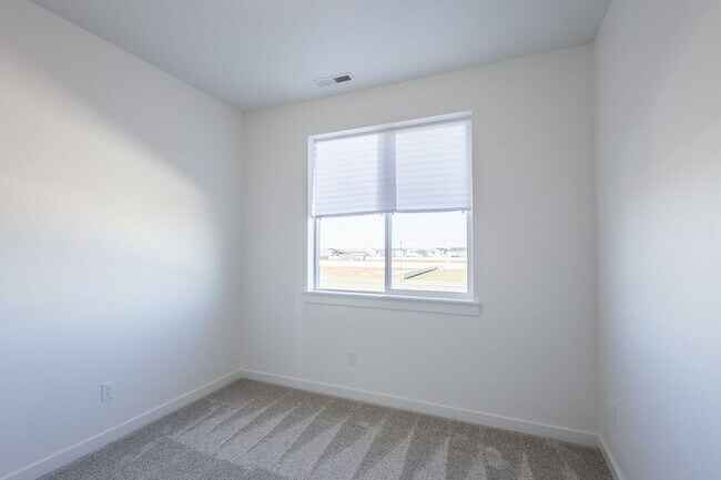 Building Photo - Brand New Home in an Amenity Filled Neighborhood