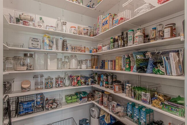 Building Photo - 308 Millbend Rd