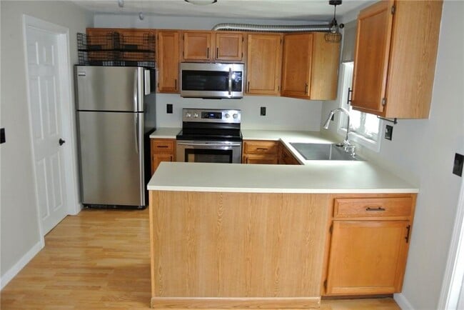 Building Photo - 34 Sanwood Dr