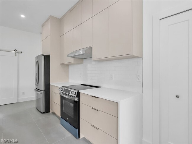 Building Photo - 6192 Kambach St