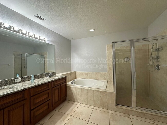 Building Photo - 1213 La Fortuna Blvd