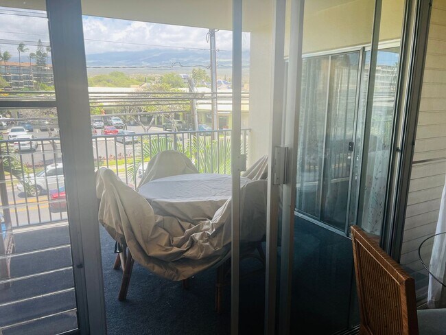 Building Photo - Charming 2-Bedroom, 2-Bath Condo at Royal ...