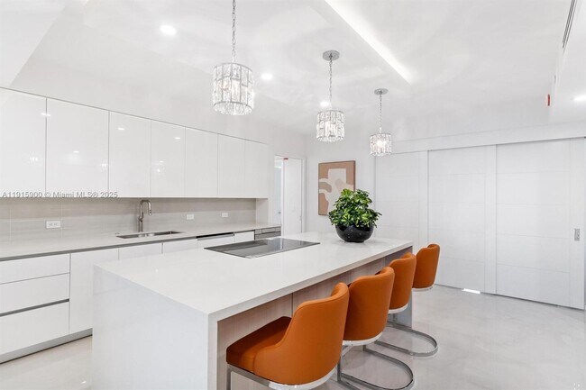 Building Photo - 3200 N Ocean Blvd