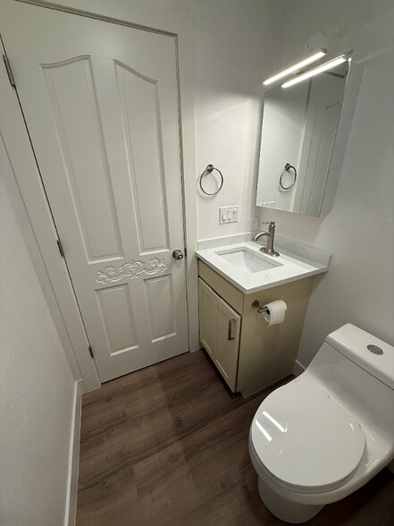 Building Photo - 14518 SE Territory Dr