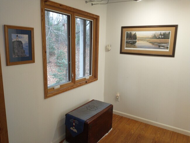 Building Photo - 402 Forest Beach Rd