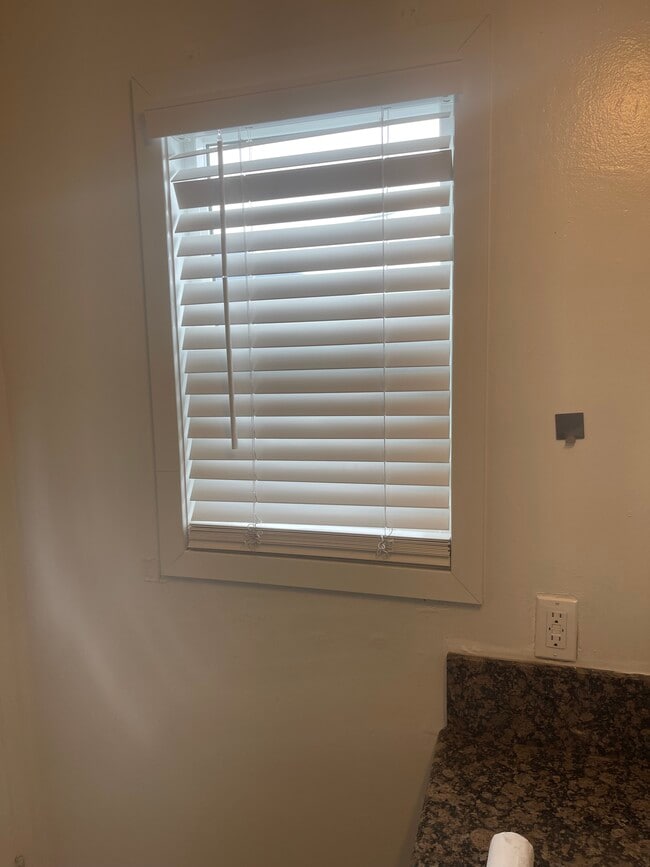 Bathroom - 3750 Clarington Ave