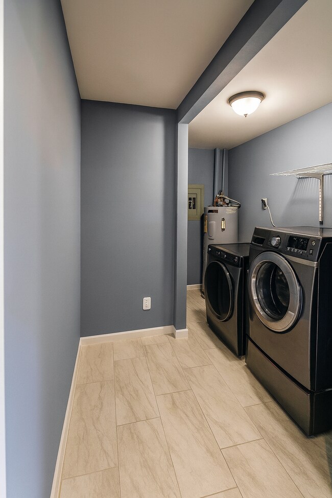 Building Photo - 4220 Elkan Ave