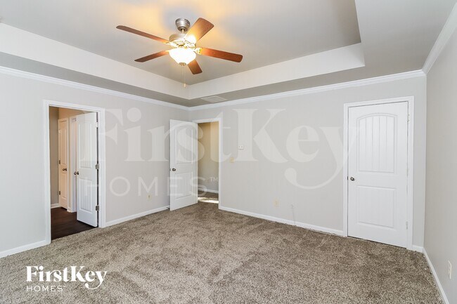 Building Photo - 466 Grenier Terrace NE