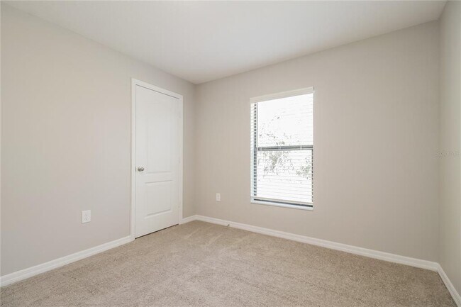 Building Photo - 269 Fig Ct