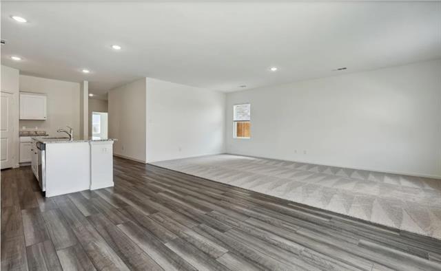 Building Photo - 1664 Hossler Trl