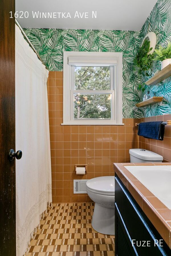 Building Photo - 1620 Winnetka Ave N