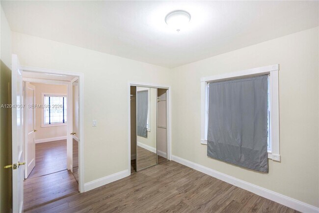 Building Photo - 5451 SW 80th St