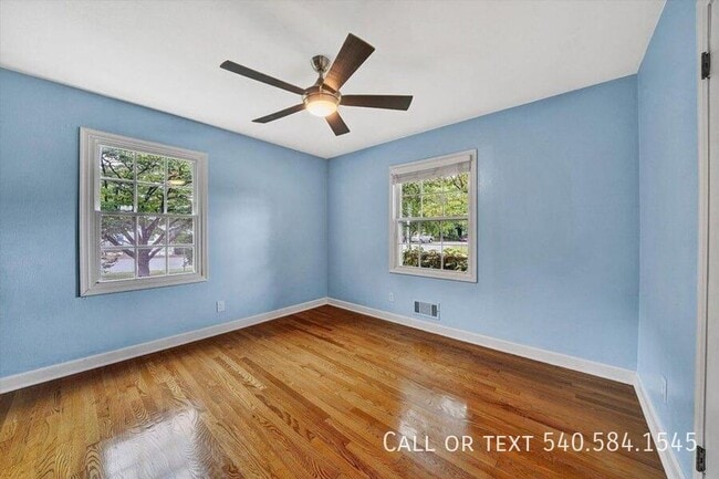 Building Photo - 5001 Hildebrand Rd NW