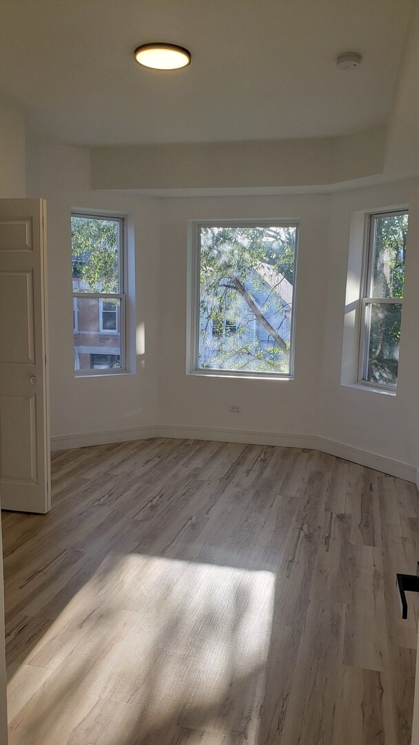 Building Photo - 1123 N Mozart St