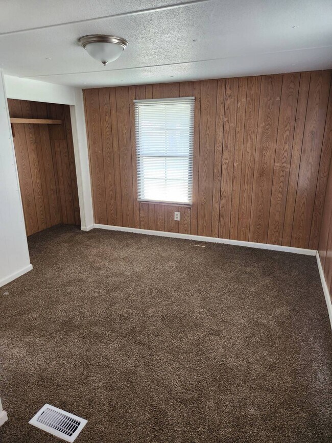Building Photo - 117 Grace Park Ln