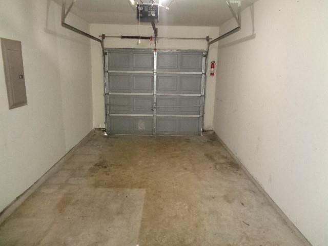 Building Photo - 15811 Pleasant Green Cir