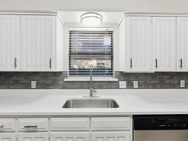 Building Photo - 1811 Briarcrest Ln