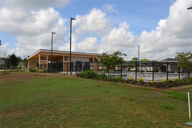 Building Photo - 1607 Portorosso Dr