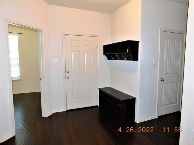 Building Photo - 4622 Cormorant Dr