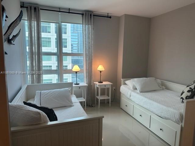 Building Photo - 950 Brickell Bay Dr
