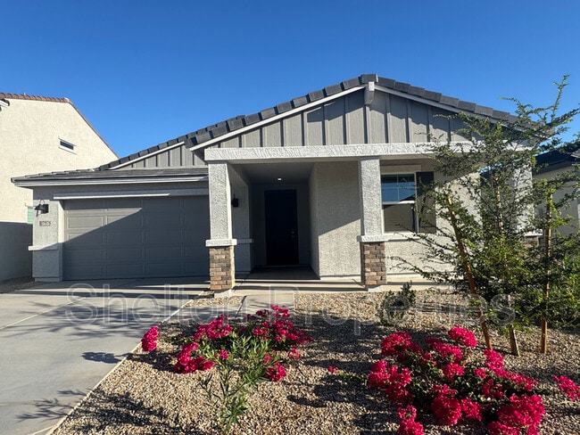Primary Photo - 17978 W Camino De Oro