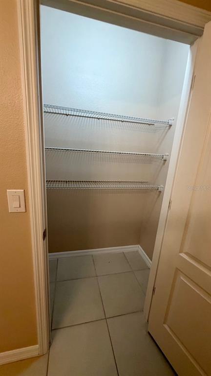 Building Photo - 3342 Landing Vw