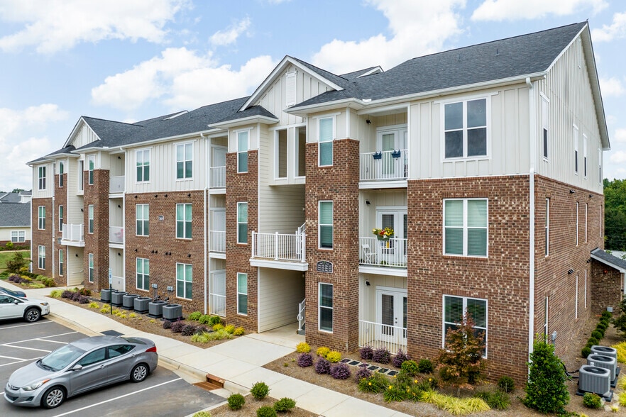 Mills Creek Apartments - Phase 4 - Mills Creek