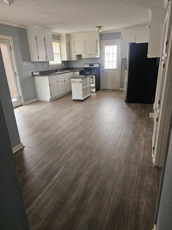 Building Photo - 1421 Woodhaven Rd