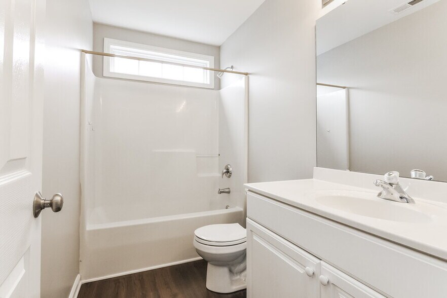 Building Photo - 7032 Spanglers Spring Way