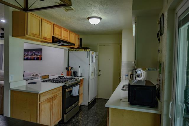 Building Photo - 6455 Palm Island St
